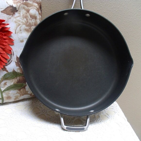 Simply Calphalon Commercial Aluminum Cookware #5005 5 qt Saute Skillet & Cover - Picture 3 of 11
